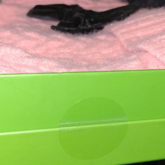 KATE SPADE 3pc Pink Knit Hat Scarf & Gloves Set with Black Bows - Picture 10 of 13